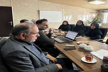 نشست مدیر آمار و فناوری اطلاعات با رئیس گروه آمار و کارشناسان این حوزه 