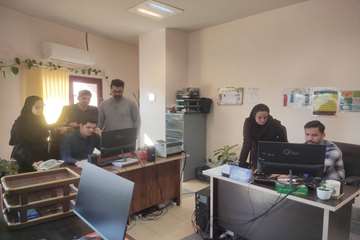 بازدید کارشناسان ستادی حوزه نرم افزار از بیمارستان دکتر پیروز لاهیجان در راستای اجرای صحیح دستورالعمل های ابلاغی 