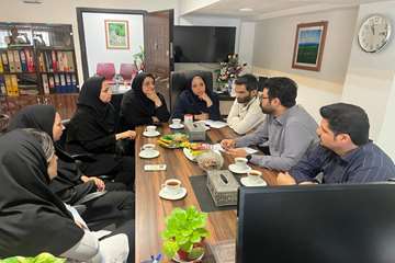 بازدیدکارشناسان نرم افزار از حوزه فناوری اطلاعات کلینیک فوق تخصصی بعثت 