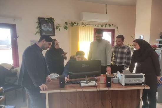 بازدید کارشناسان ستادی حوزه نرم افزار از بیمارستان دکتر پیروز لاهیجان در راستای اجرای صحیح دستورالعمل های ابلاغی  